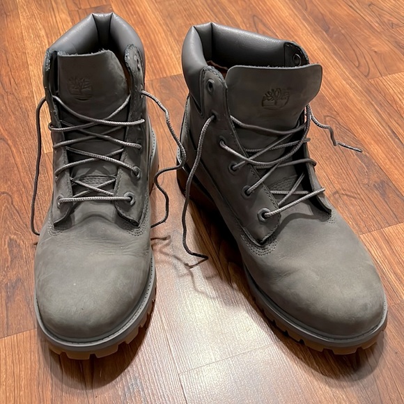 Timberlands grey colored - Picture 2 of 7